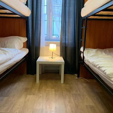 Vandrerhjem Helen U Namesti Miru *